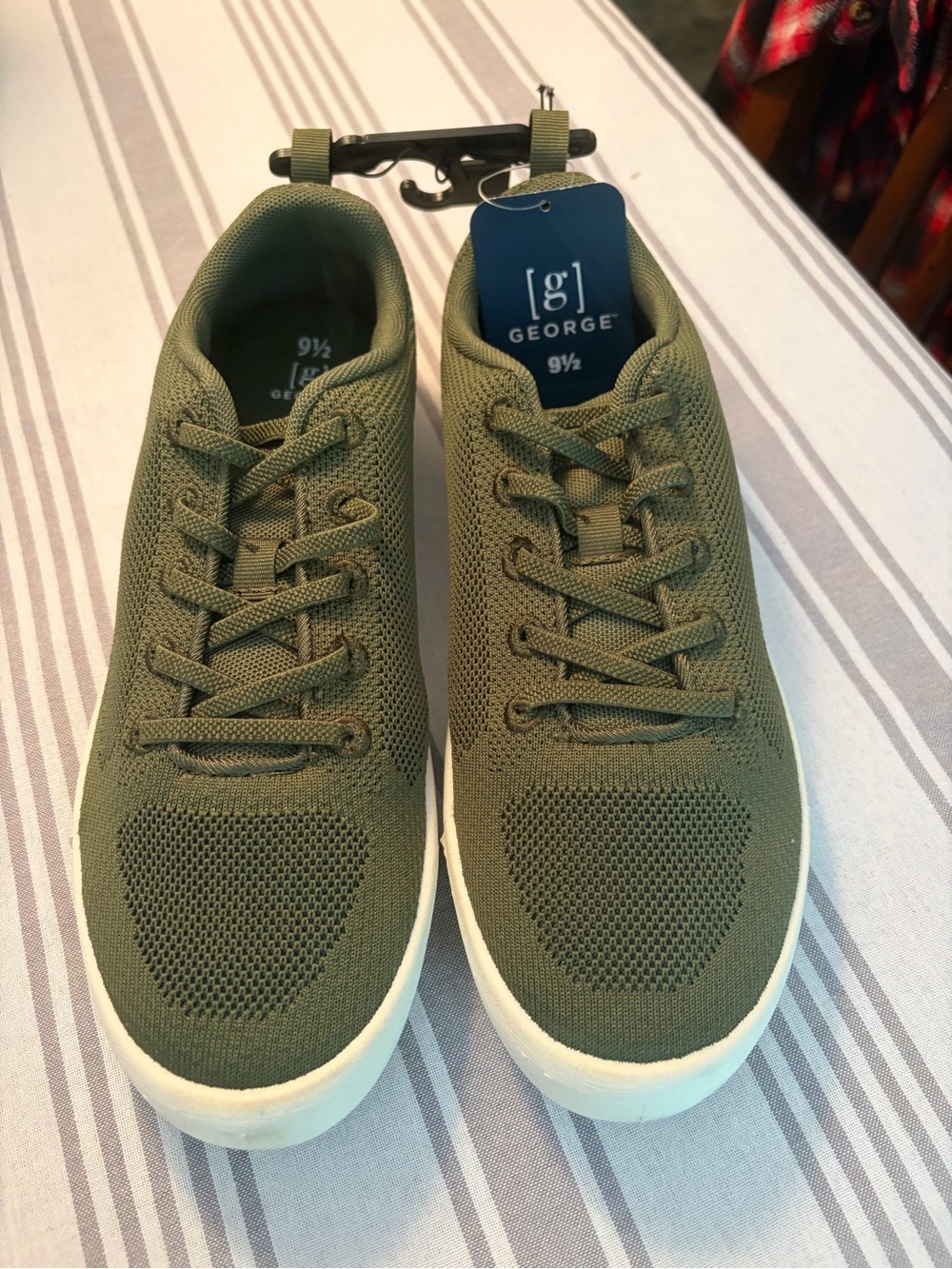 George Olive Green Knit Low-Top Sneakers
